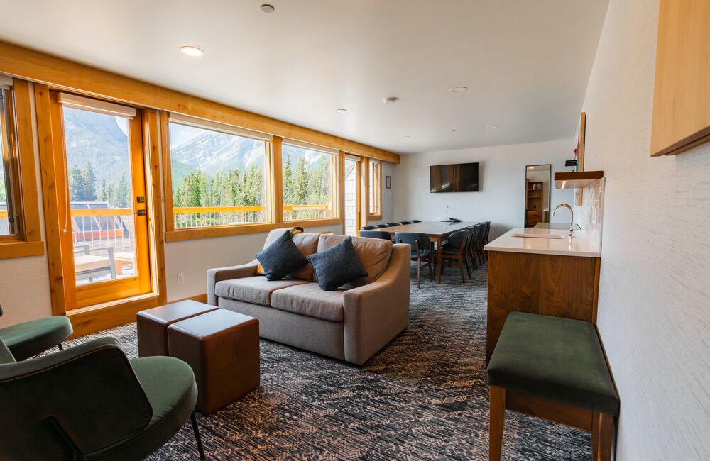 Red Tail Room Meeting Space at Hotel Canoe and Suites