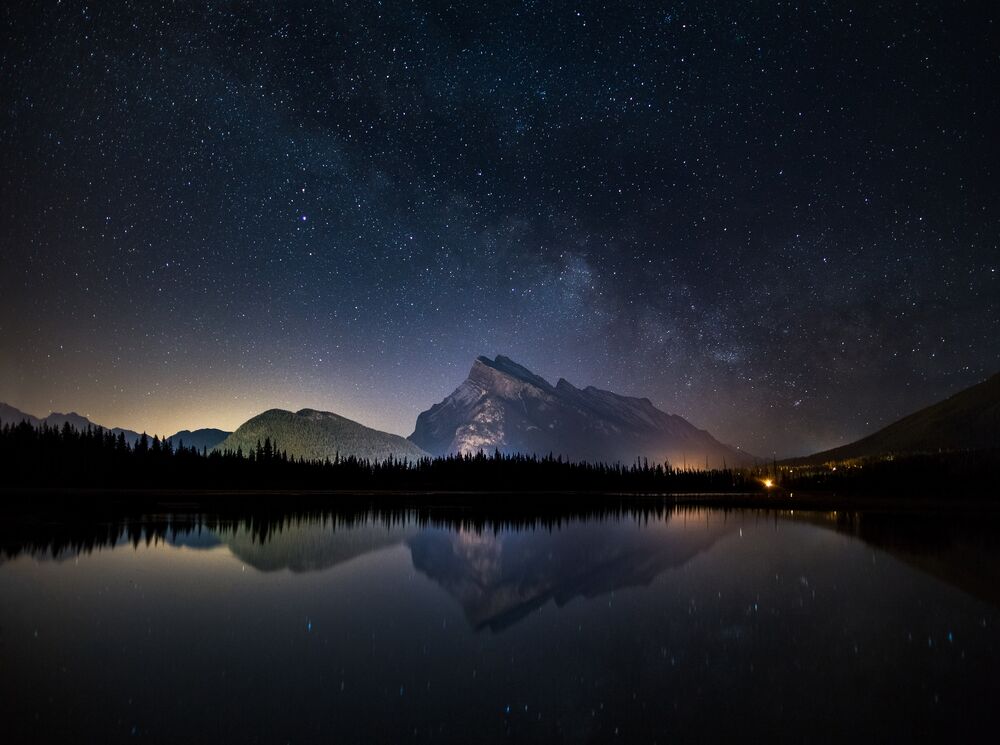 Vermillion lakes at night with Mount Rundle in Banff National Park