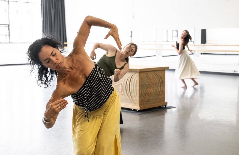 Tasha Faye Evans, Emily Solstice Tait, Kelly McInnes, Indigenous World Dance Residency 2024.