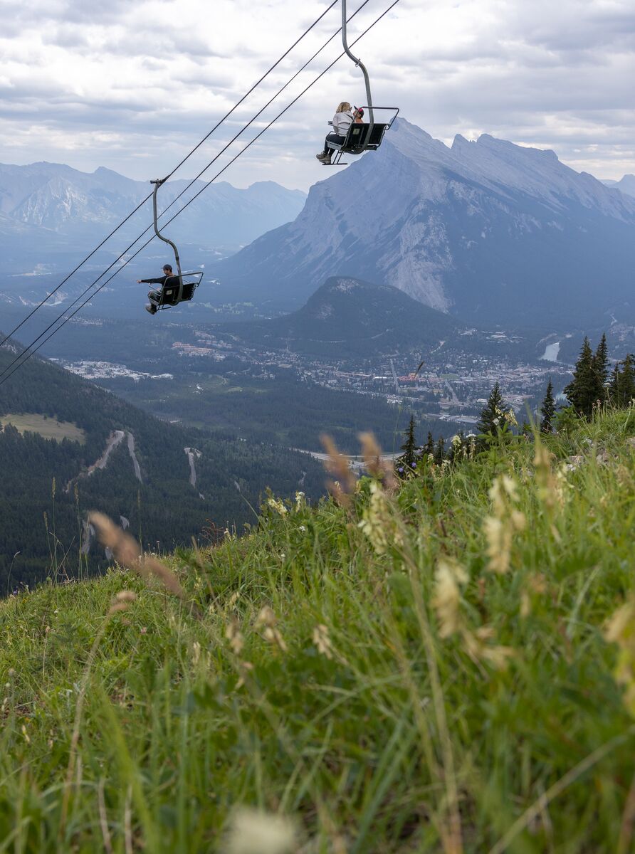People on the Mount Norquay sightseeing chairlift in Banff National Park