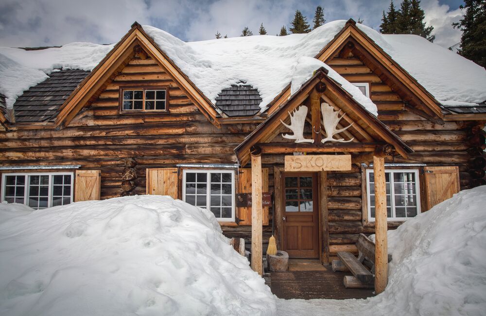 Backcountry Lodges
