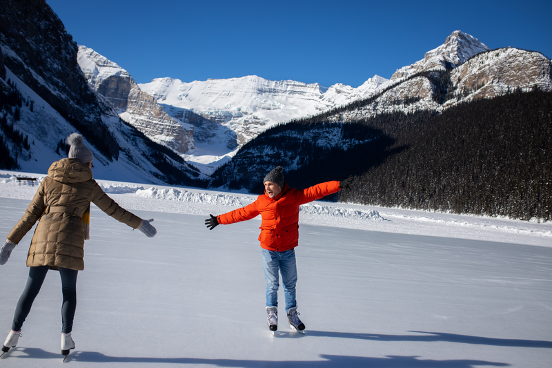 7 Best Tips For Ice Skating On Lake Louise This Winter Season (+ Lake Louise  Ice Skating Rentals, Clothes + More) - The Mandagies