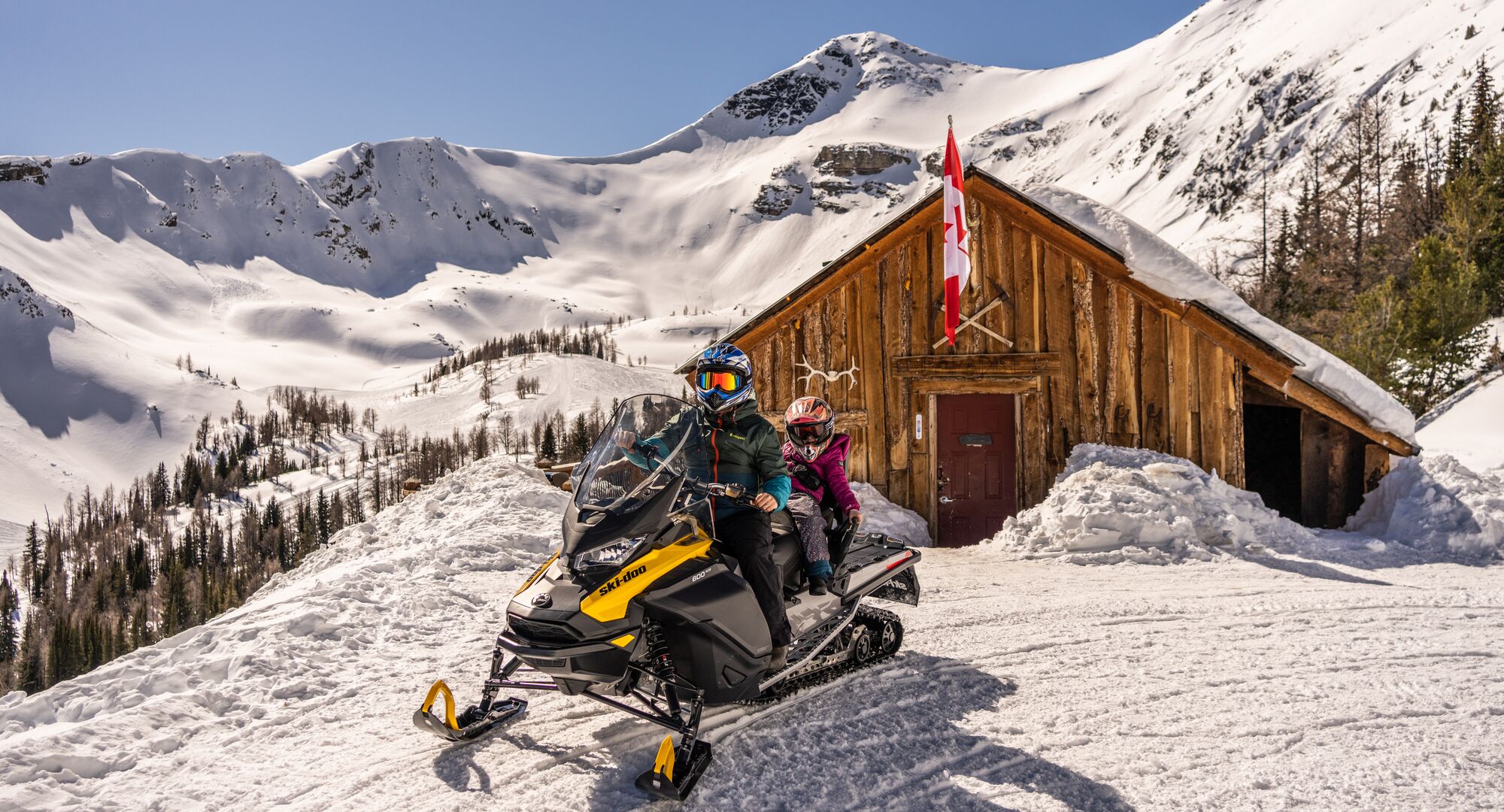 Snowmobiling in Panorama