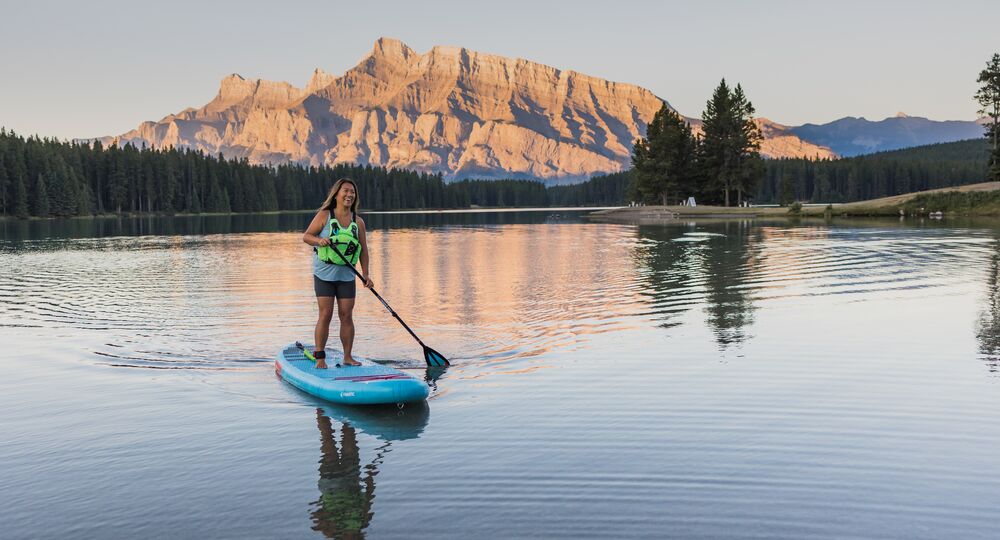 Paddle Two Jack Lake Banff & Lake Louise Tourism
