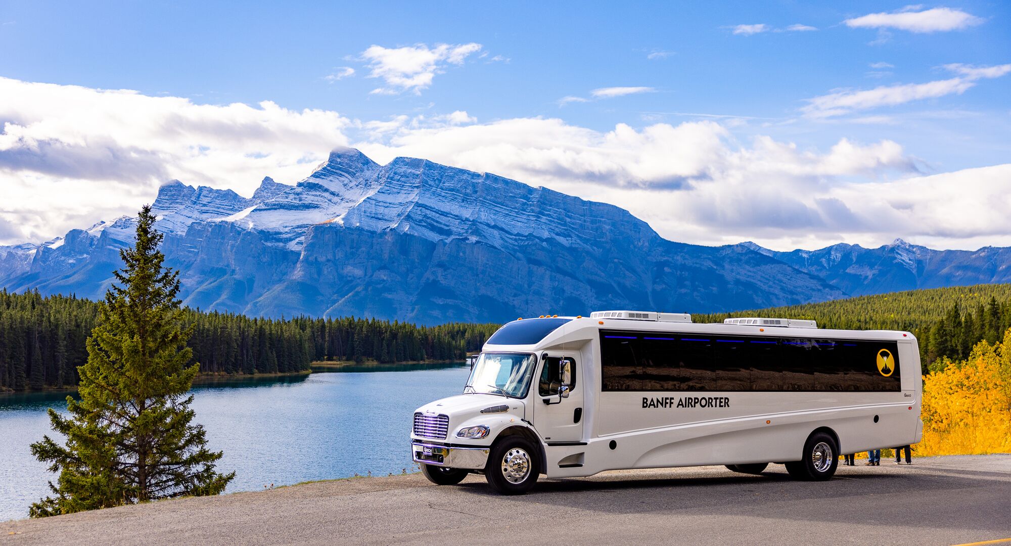 24 passenger mini coach overlooking Two Jack Lake