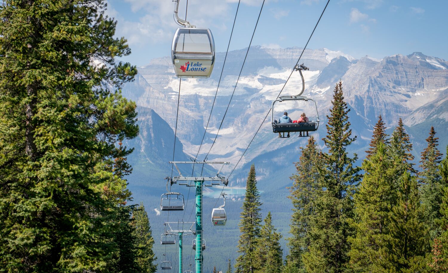 The chairlift and gondola at Lake Louise Ski Resort and Summer Sightseeing Gondola.
