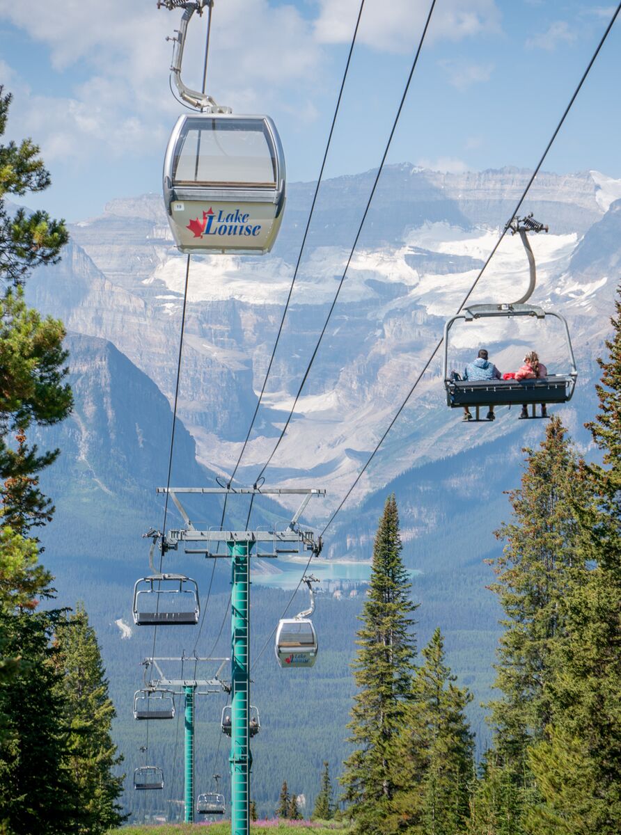 The chairlift and gondola at Lake Louise Ski Resort and Summer Sightseeing Gondola.